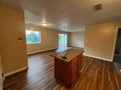 896 Wescott Sq, Eagan, MN 55123 photo 6