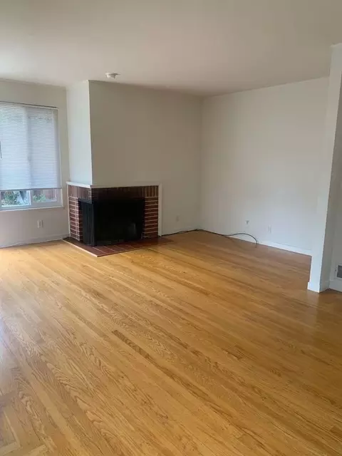 328 Waverley St, Menlo Park, CA 94025