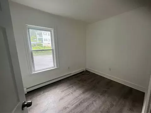 52 Norwood St, Fitchburg, MA 01420