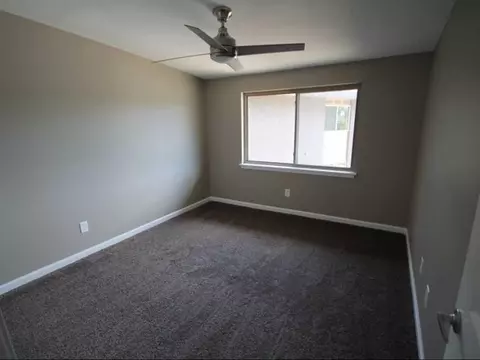 300 S Main St, Edwardsville, IL 62025