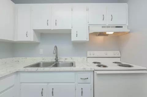 3980 64th St N, Saint Petersburg, FL 33709