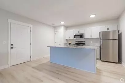 5141 Commerce Crossings Dr, Louisville, KY 40229