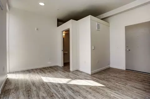 1503 NW 59th St, Seattle, WA 98107