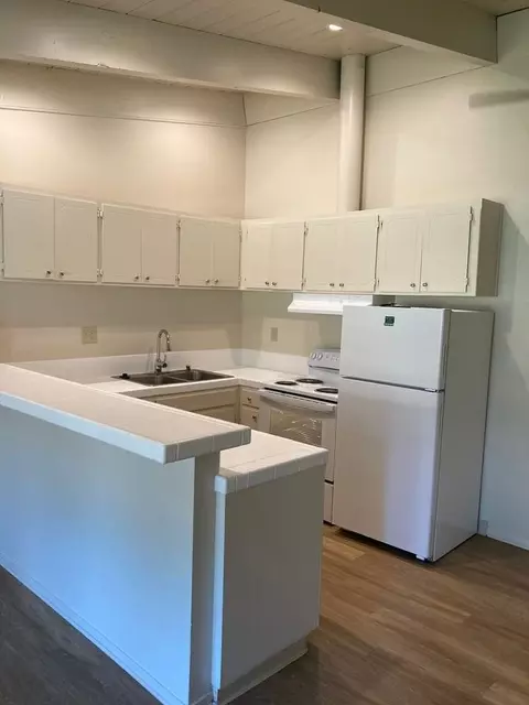 1080 E Lassen Ave, Chico, CA 95973