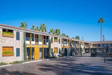 2205 S Las Vegas Blvd, Las Vegas, NV 89104