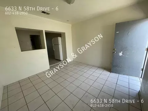 6637 N 58th Dr, Glendale, AZ 85301