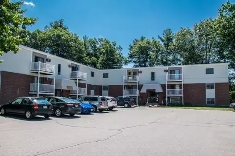 103 Spit Brook Rd, Nashua, NH 03062