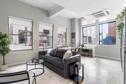 205 W 4th St, Cincinnati, OH 45202