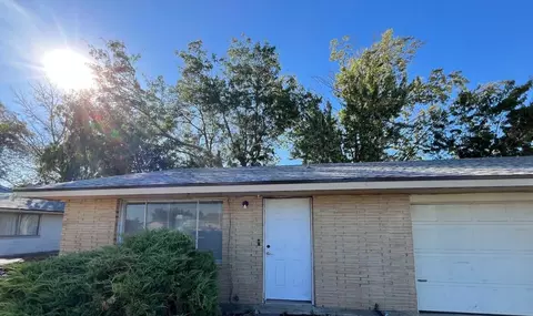 2722 2724 W Peninsula Dr, Moses Lake, WA 98837