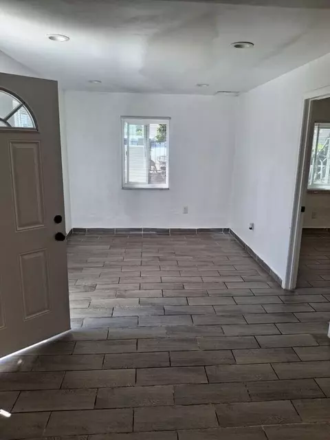 72297233 Somerset Blvd, Paramount, CA 90723