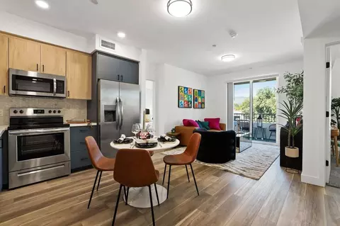 17454 Chatsworth St, Los Angeles, CA 91344