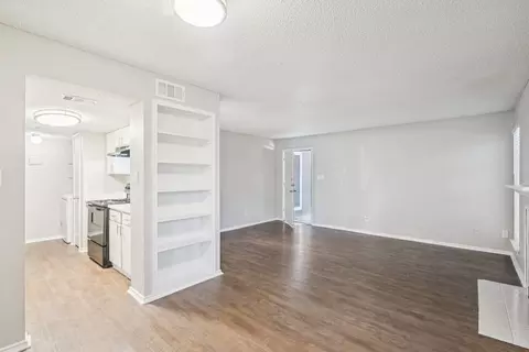 3900 Investor Dr, Dallas, TX 75237 photo 28