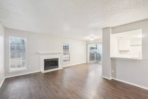 3900 Investor Dr, Dallas, TX 75237 photo 23