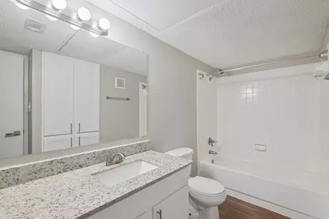 3900 Investor Dr, Dallas, TX 75237 photo 13