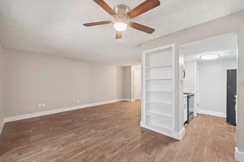 3900 Investor Dr, Dallas, TX 75237 photo 8