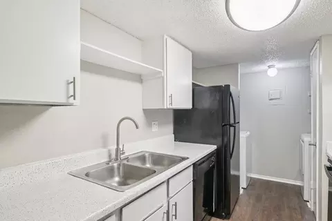 3900 Investor Dr, Dallas, TX 75237 photo 30