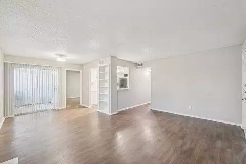 3900 Investor Dr, Dallas, TX 75237 photo 24