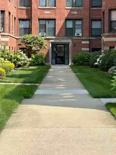 6849 S Crandon Ave, Chicago, IL 60649