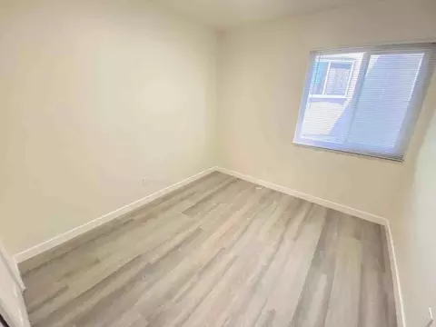 296 Lester Ave, Oakland, CA 94606 photo 8