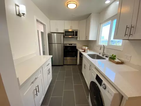 296 Lester Ave, Oakland, CA 94606 photo 10