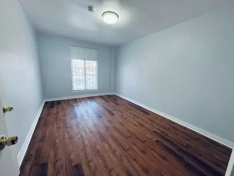520 S Hobart Blvd, Los Angeles, CA 90020