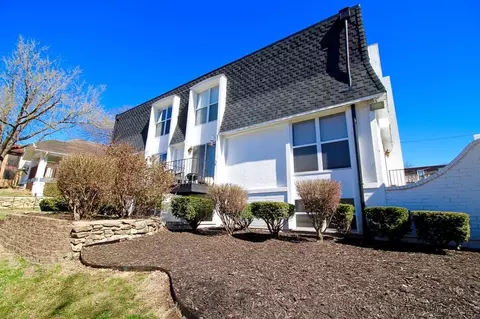 4427 Holly St, Kansas City, MO 64111