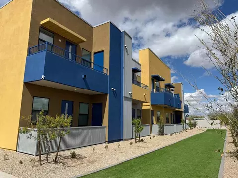 455 W Holmes Ave, Mesa, AZ 85210