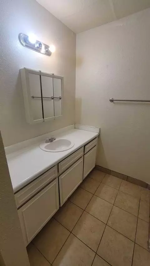 8037 N El Dorado St, Stockton, CA 95210 photo 9
