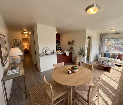 5210 Russell Ave NW, Seattle, WA 98107