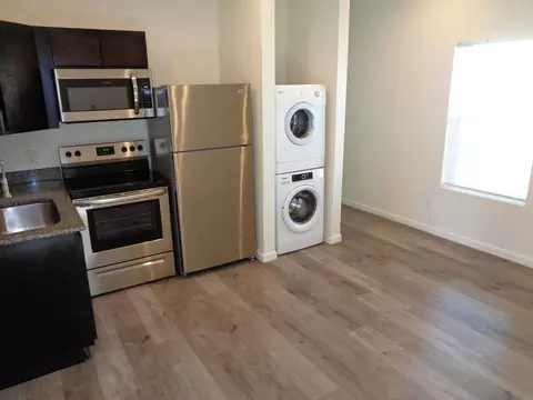 1964 Murchison Dr, El Paso, TX 79902 photo 2