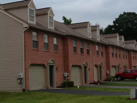 Old Church Ln, York, PA 17406