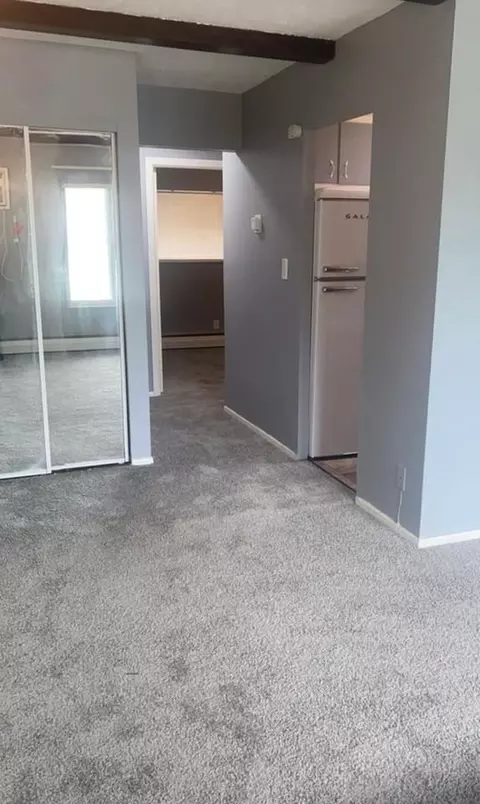 17572 Lake Shore Blvd, Cleveland, OH 44119
