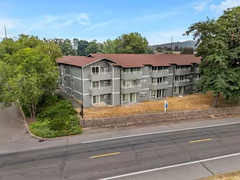3001 E Upriver Dr, Spokane, WA 99207