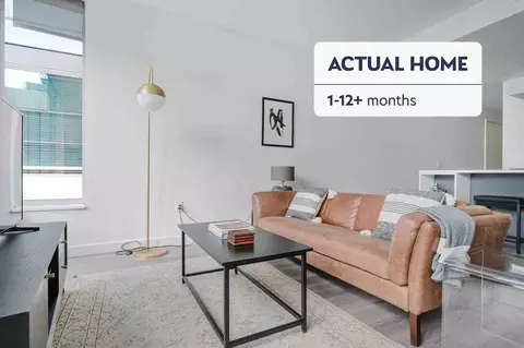 8 Whittier Pl, Boston, MA 02114