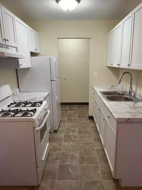 811 8th St, Farmington, MN 55024
