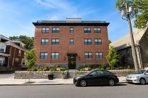 492 Roxborough Ave, Philadelphia, PA 19128