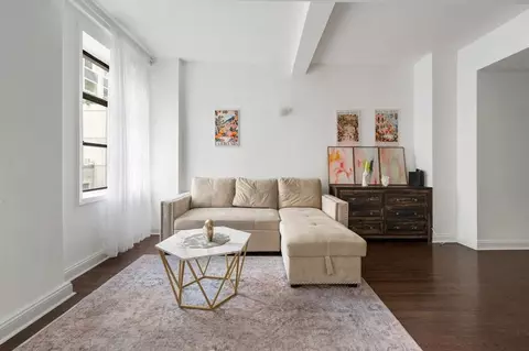 200 E 11th St, New York, NY 10003