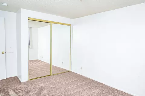 12100 Birch Ave, Hawthorne, CA 90250 photo 5