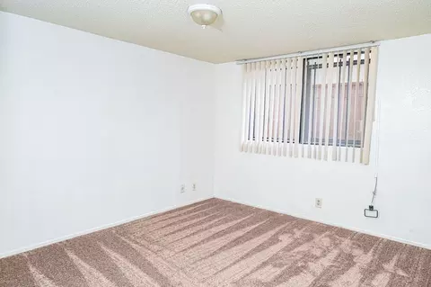 12100 Birch Ave, Hawthorne, CA 90250 photo 4