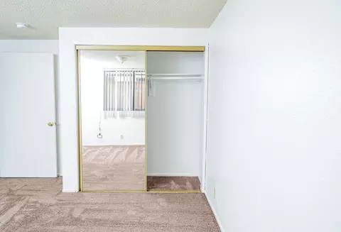 12100 Birch Ave, Hawthorne, CA 90250 photo 6