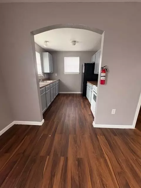7046 Avenue F, Houston, TX 77011