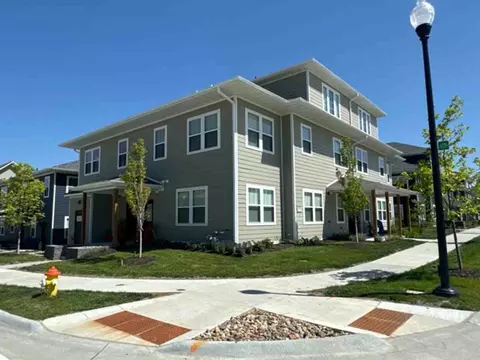 13041 Cornhusker Rd, Omaha, NE 68138