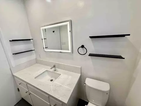 449 N Oakhurst Dr, Beverly Hills, CA 90210 photo 13