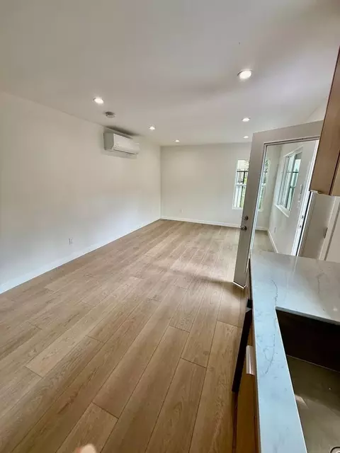 449 N Oakhurst Dr, Beverly Hills, CA 90210 photo 18