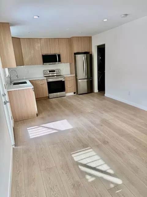 449 N Oakhurst Dr, Beverly Hills, CA 90210 photo 17