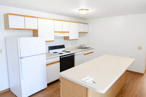 621 Amy Dr, Holmen, WI 54636