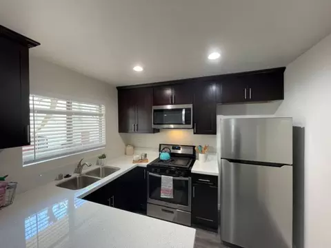 160 S Michigan Ave, Pasadena, CA 91106