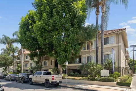 4824 Craner Ave, Los Angeles, CA 91601