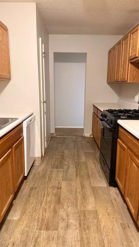 2800 Fleur Dr, Des Moines, IA 50321