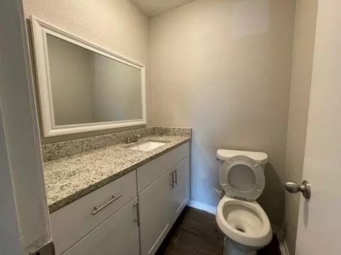 5324 Preakness Ln, Dallas, TX 75211 photo 9